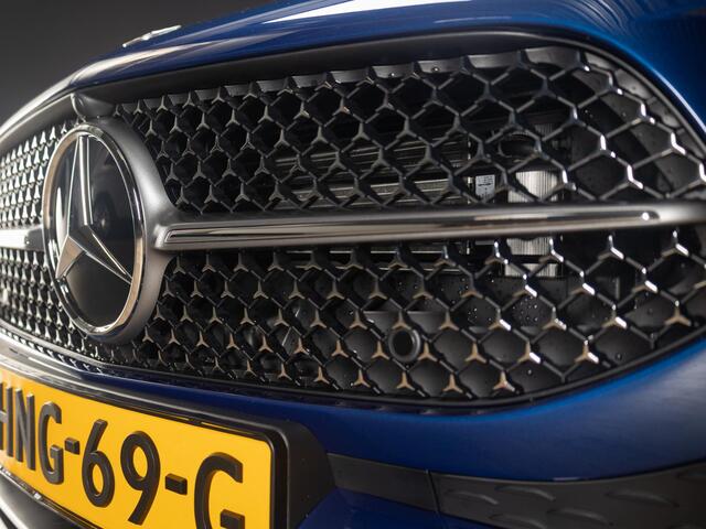 Mercedes-Benz A-KLASSE Limousine 250 e Star Edition AMG Line LIMITED Panorama dak