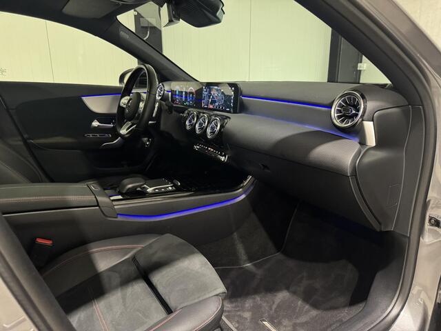 Mercedes-Benz A-KLASSE 250 e AMG | panorama | navi | sfeer verlichting |