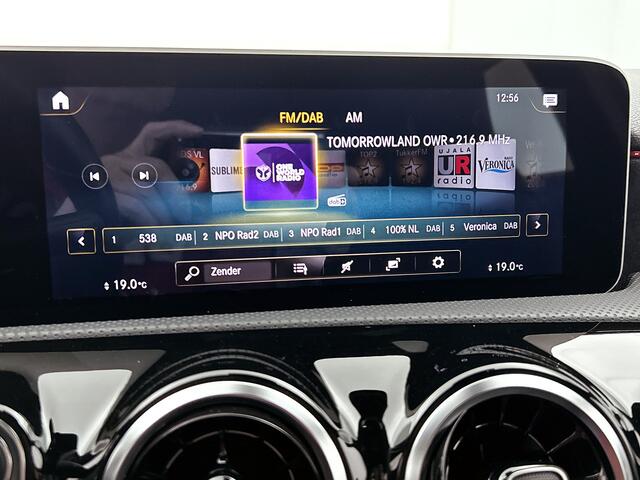 Mercedes-Benz A-KLASSE 180 Business Solution AMG | AMG Line | Stoelverwarming | Cruise Control | Inclusief 24 maanden Mercedes-Benz Certified garantie voor Europa.