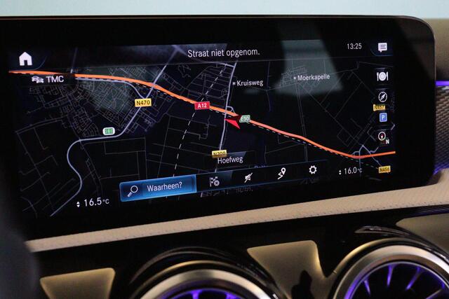 Mercedes-Benz A-KLASSE 180 Business Solution Luxury | NAVI | CAMERA + PDC | LEER | STOELVERW | AMBIENT LIGHT |