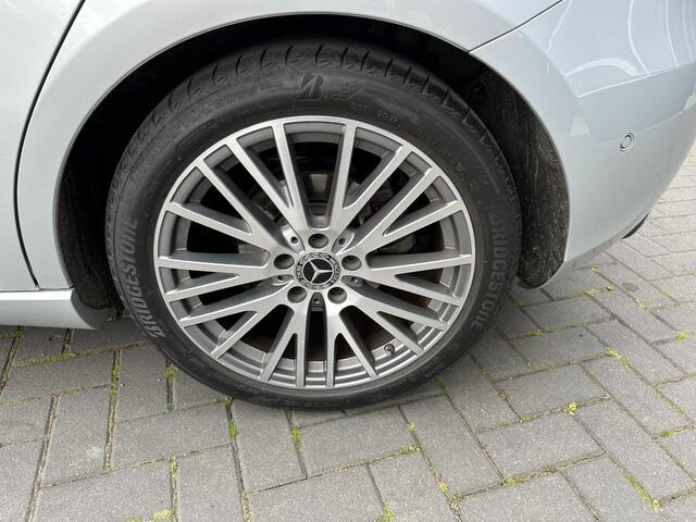 Mercedes-Benz A-KLASSE A 180 Business Solution Navi. Trekhaak 136 PK