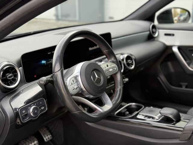 Mercedes-Benz A-KLASSE 200 AMG PANO | XENON | CLIMA | CRUISE | LANE | Carplay | VOL