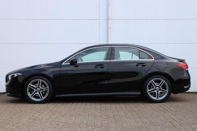 Mercedes-Benz A-KLASSE 180 Business Solution AMG 136pk | Stoel Verwarming | Camera | Navi