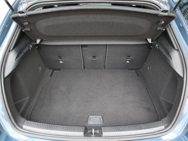 Mercedes-Benz A-KLASSE 200 Premium Plus