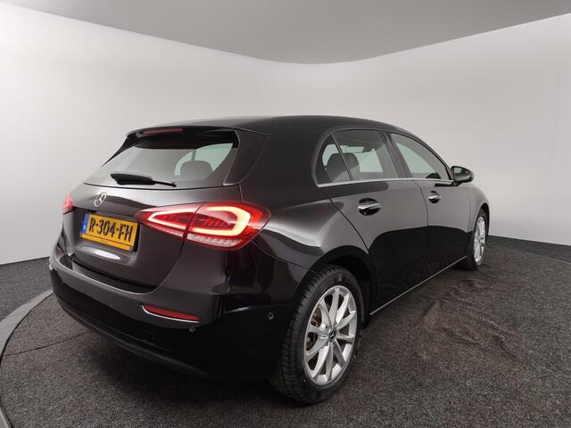 Mercedes-Benz A-KLASSE 200 d Advantage TREKHAAK | NAVIGATIE | ACHTERUITRIJCAMERA | PARKEERSENSOREN