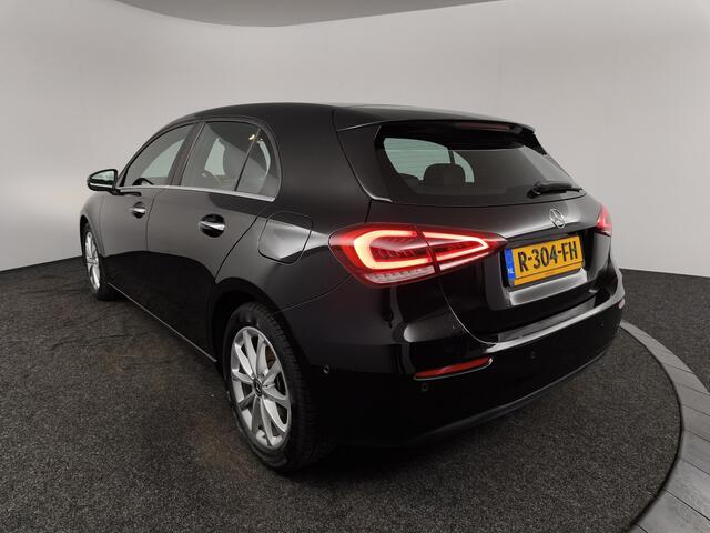 Mercedes-Benz A-KLASSE 200 d Advantage TREKHAAK | NAVIGATIE | ACHTERUITRIJCAMERA | PARKEERSENSOREN