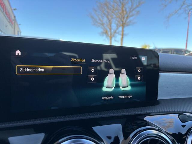 Mercedes-Benz A-KLASSE 250 e Business Solution AMG Limited | Pano | Sfeerverlichting | Memory Stoelen | Traffic Camera