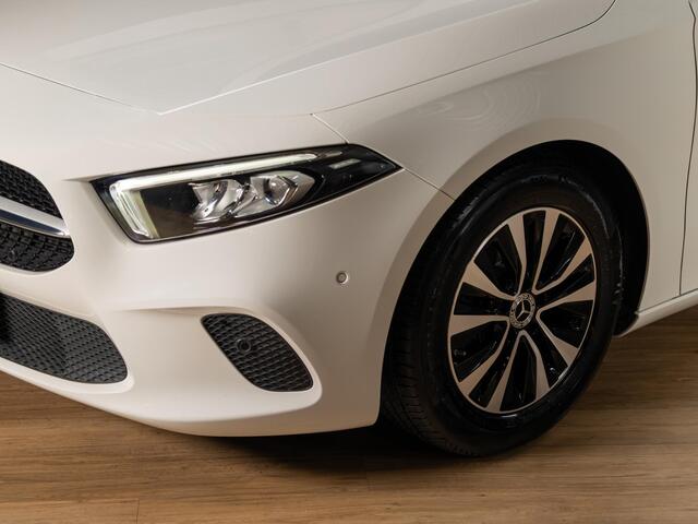 Mercedes-Benz A-KLASSE Limousine 180 Business Solution