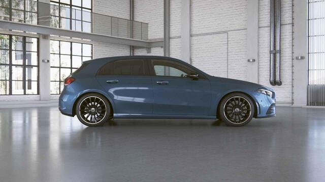 Mercedes-Benz A-KLASSE 220 Launch Edition Premium | AMG | Night | Panoramdak | Sfeerverlichting | Achteruitrijcamera | Stoelverwarming |
