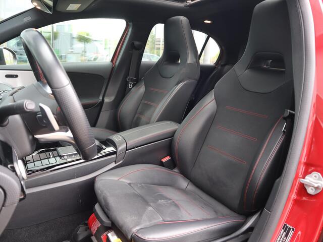 Mercedes-Benz A-KLASSE 250 e AMG Line