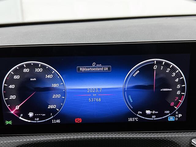 Mercedes-Benz A-KLASSE 250 e AMG Nightpakket Plug-In Hybride | Panoramadak | Burmester® | Sfeerverlichting | Keyless Go | CarPlay | Parkeerpakket met Camera | Inclusief 24 maanden Mercedes-Benz Certified garantie voor Europa.