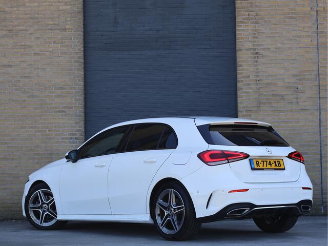 Mercedes-Benz A-KLASSE 180 AMG Line Automaat Stoelverwarming | 18" | CarPlay | Camera | Sportstoelen