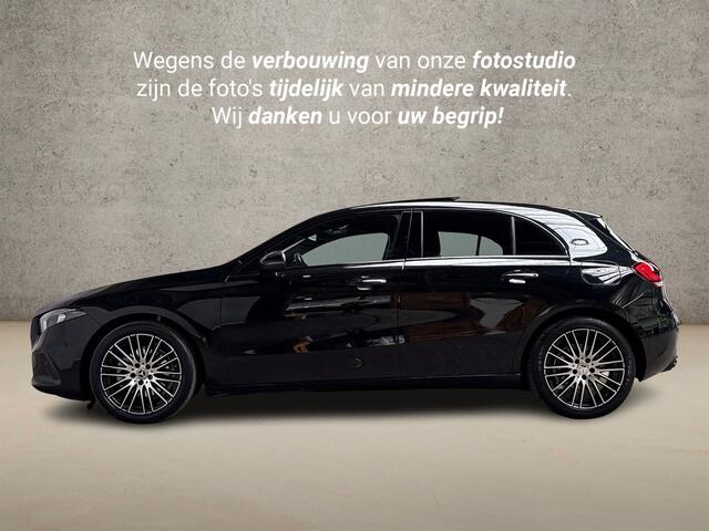 Mercedes-Benz A-KLASSE 200 AMG Sport 163Pk Automaat (SCHUIFDAK, SFEERVERLICHTING, GROOT NAVI, WIDESCREEN, CAMERA, GETINT GLAS, SPORTSTOELEN, STOELVERWARMING, LEDER, NIEUWSTAAT)