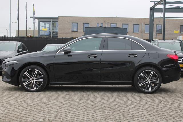 Mercedes-Benz A-KLASSE 250e AUT8 Luxury Line PANORAMADAK BURMESTER SFEER 360-CAMERA TREKHAAK