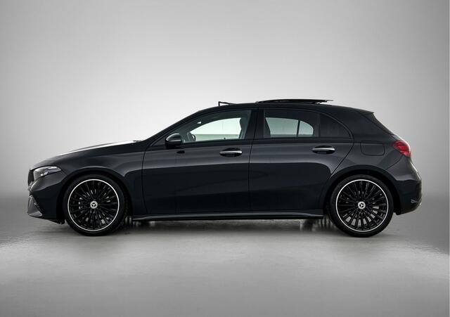 Mercedes-Benz A-KLASSE 180 Business Solution AMG | Nightpakket | 19 inch multispaaks AMG-velgen | Panoramaschuifdak | Smartphone-integratie | Sfeerverlichting | PARKTRONIC |