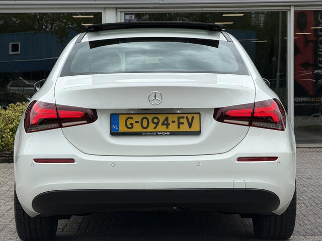 Mercedes-Benz A-KLASSE 200 Advantage | Panodak | Camera | Trekhaak | 19 inch