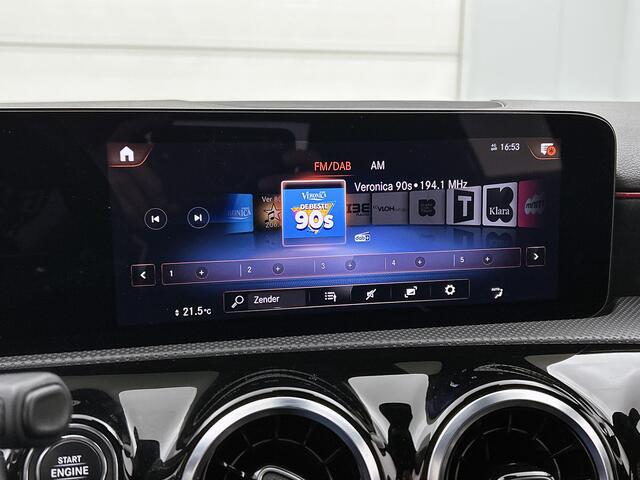 Mercedes-Benz A-KLASSE 250 e AMG Line | Achteruitrijcamera | Stoelverwarming | Led Koplampen | Inclusief 24 maanden MB Certified garantie voor Europa.