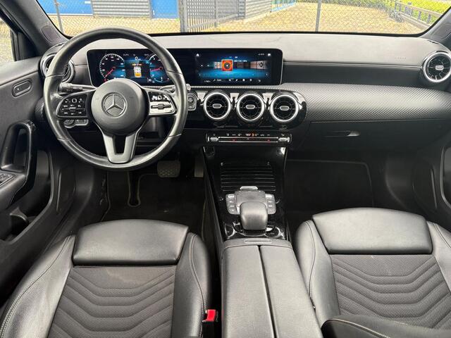 Mercedes-Benz A-KLASSE 180 Business Solution | WIDESCREEN | CAMERA | AUTOMAAT