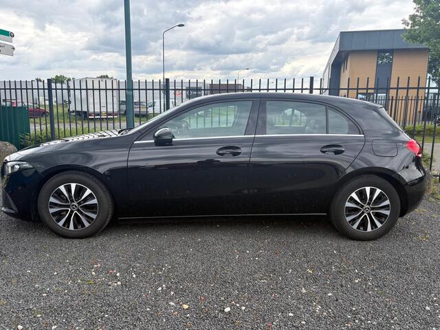 Mercedes-Benz A-KLASSE 180 Business Solution | WIDESCREEN | CAMERA | AUTOMAAT