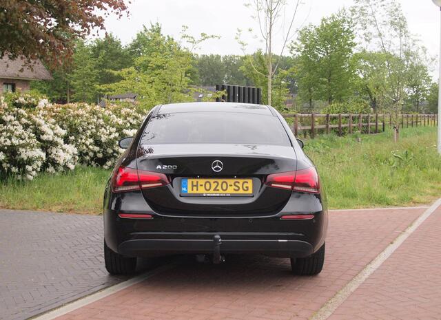 Mercedes-Benz A-KLASSE 200 Launch Edition | Camera | Trekhaak | Automaat | Apple Carplay | Virtual Cockpit |