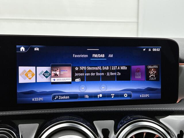 Mercedes-Benz A-KLASSE 180 AMG Line | AMG-Line interieur | AMG-Line Exterieur | 360 Camera | Memory Seats | Panorama Schuifdak | Sfeerverlichting | Inclusief 24 maanden MB Certified garantie voor Europa.
