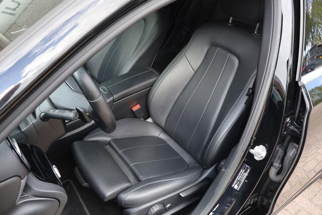 Mercedes-Benz A-KLASSE 250 e Business Solution Luxury Limited | Widescreen | Leder | Camera | Origineel NL |