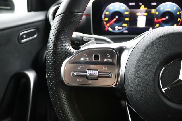 Mercedes-Benz A-KLASSE 180 Business Solution AMG*NAVI*CAM*CRUISE*LED*TEL*