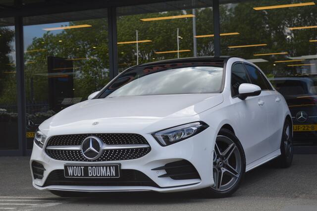 Mercedes-Benz A-KLASSE 180 AMG Led Panorama Widescreen Camera CarPlay Pdc