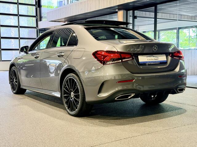 Mercedes-Benz A-KLASSE 250 e AMG Line LED | Panorama | Stoelverwarming Navigatie | CarPlay/Android