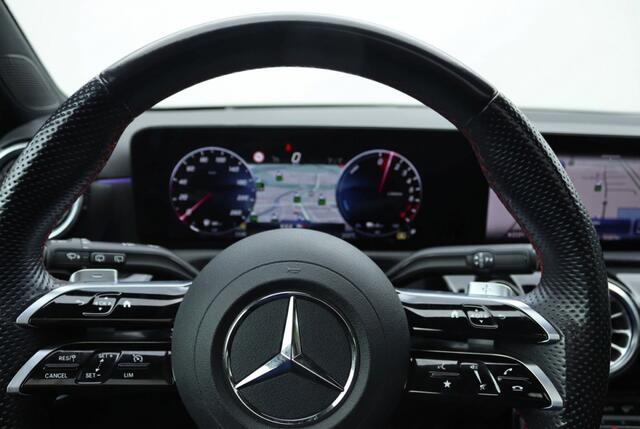 Mercedes-Benz A-KLASSE A 250 e A35 Uitgevoerd l Pano l HUD l MEMORY l VOL OPTIES