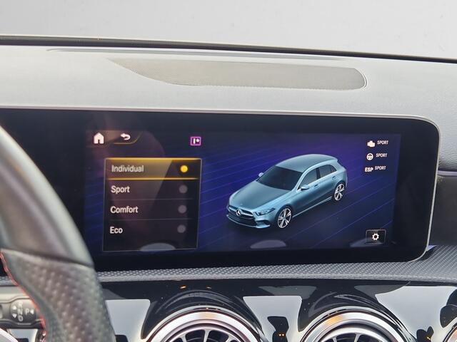 Mercedes-Benz A-KLASSE 200 AMG Edition Premium Plus Aut- Burmester Audio, 360 Camera, Panoramadak, Sfeerverlichting, Xenon Led
