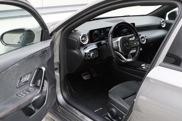 Mercedes-Benz A-KLASSE 180 Bns Sol. AMG