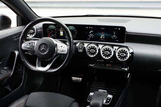 Mercedes-Benz A-KLASSE 180 Bns Sol. AMG