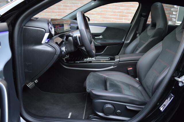 Mercedes-Benz A-KLASSE 200 AMG Led Panorama Widescreen Sfeer Camera Night CarPlay Pdc