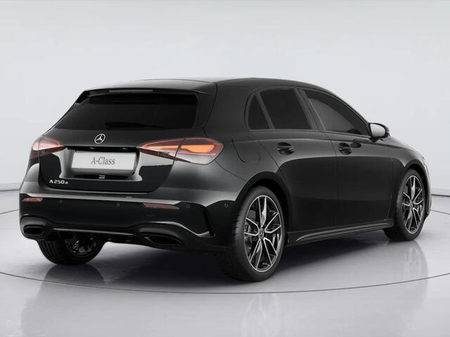 Mercedes-Benz A-KLASSE Hatchback 250 e 140 Year Edition