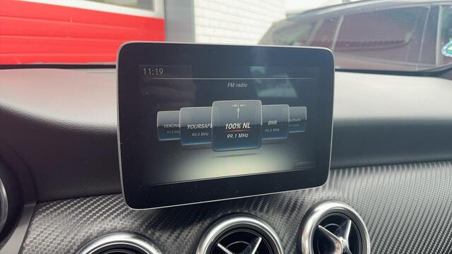 Mercedes-Benz A-KLASSE 180 Business Solution AMG AUTOMAAT / FULL LED / STOELVERW / CAMERA / NAVI / AIRCO / PDC / BLUETOOTH / NL-AUTO