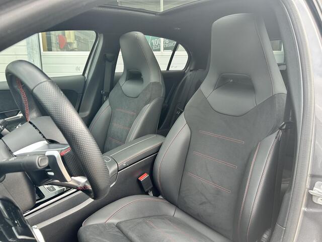 Mercedes-Benz A-KLASSE 250 e AMG | Panoramadak | Dodehoekassistent | Privacy Glas Achter | Sfeerverlichting | Stoelverwarming | Parkeersensoren |