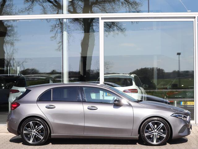 Mercedes-Benz A-KLASSE 180 Star Edition Luxury Line