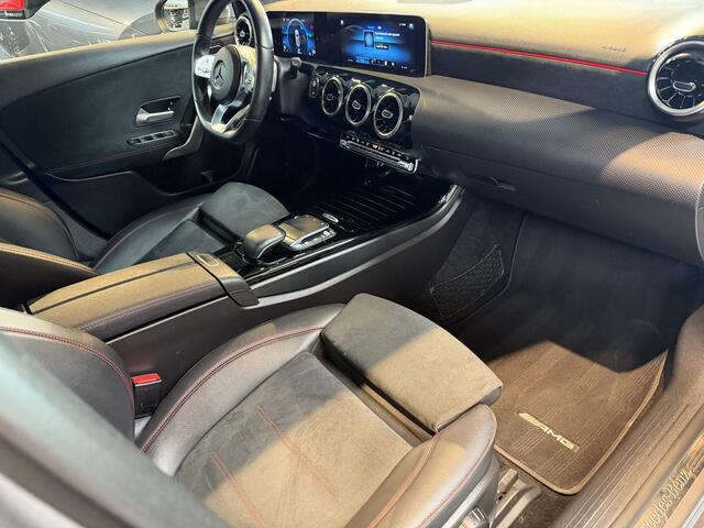 Mercedes-Benz A-KLASSE 200 Premium Plus AUTOMAAT| CAMERA| NAVIGATIE| SPORT INTERIEUR| AIRCO/ECC| CRUISECONTROL| PARKEERSENSOREN