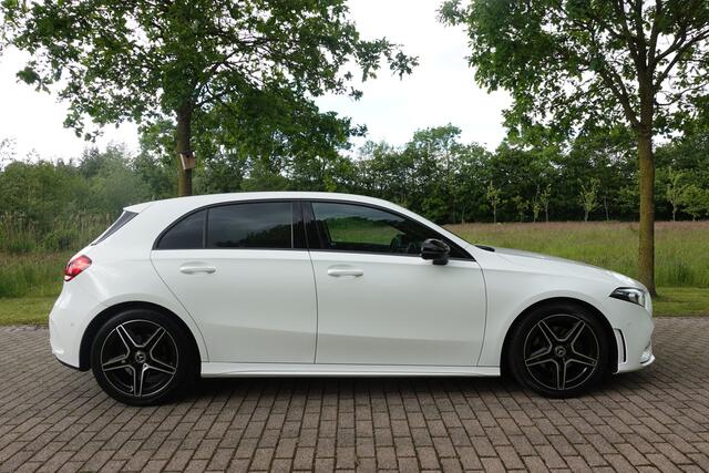 Mercedes-Benz A-KLASSE 180 AMG Line