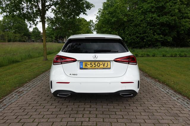 Mercedes-Benz A-KLASSE 180 AMG Line