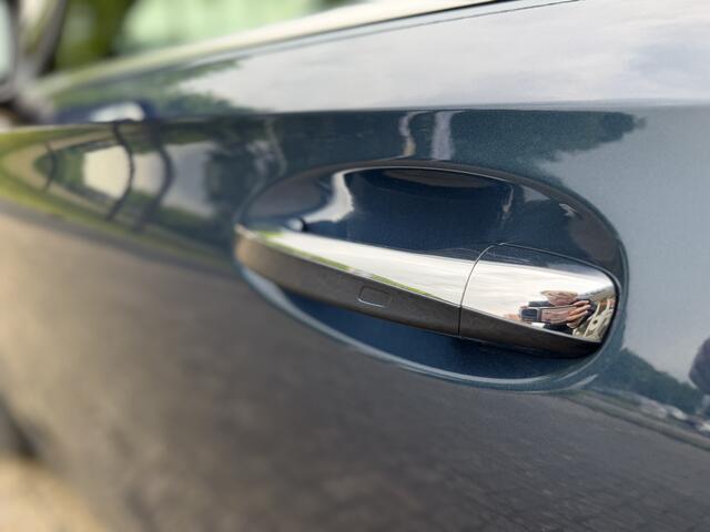 Mercedes-Benz A-KLASSE 250 e Business Solution Luxury / Keyless / Trekhaak (1.600KG) / Panodak / Camera / Elek. Stoelen /