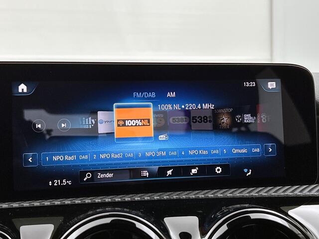 Mercedes-Benz A-KLASSE 180 Business Solution | Parkeerpakket met Camera | Stoelverwarming | LED | DAB | Cruise Controle | Inclusief 24 maanden Mercedes-Benz Certified garantie voor Europa.