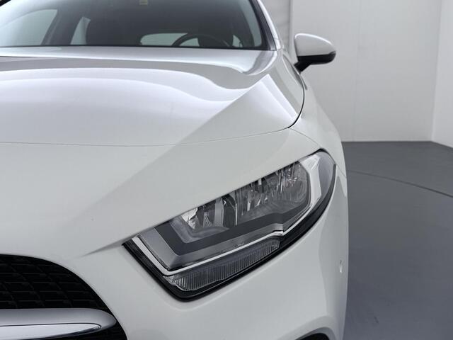 Mercedes-Benz A-KLASSE 250 e SOH 97% | Navigatie | Sfeerverlichting | Stuurverwarming | Carplay | Stoelverwarming |