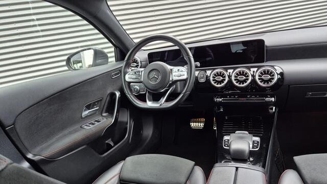 Mercedes-Benz A-KLASSE 200 AMG |Camera|Trekhaak|Cruise|