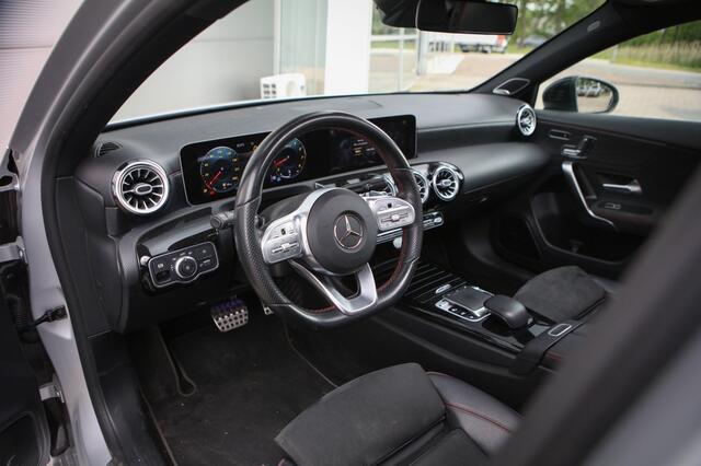 Mercedes-Benz A-KLASSE 220 | Pano | Burmester | Sfeerverlichting |