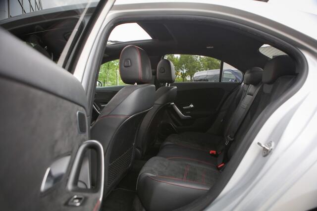 Mercedes-Benz A-KLASSE 220 | Pano | Burmester | Sfeerverlichting |