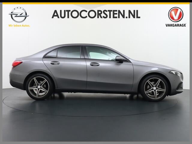 Mercedes-Benz A-KLASSE 180 Navi Virtual-Cockpit AMG Camera Ecc Cruise Control Pdc Keyless Stoelverwarming Regen-Lichtsensor Led Lmv Bluetooth