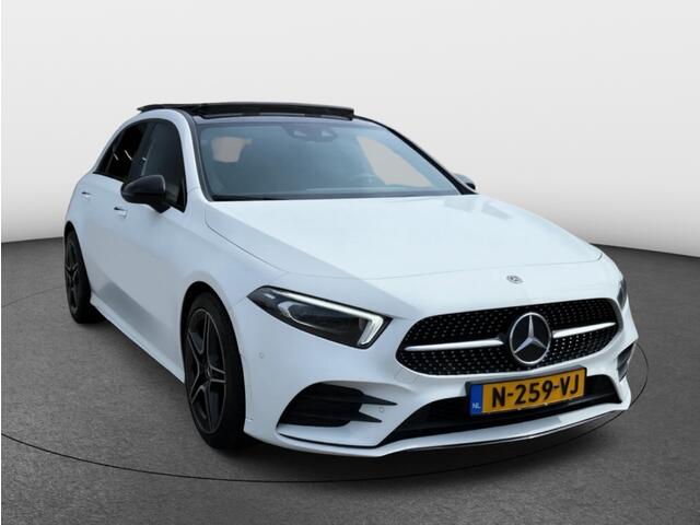 Mercedes-Benz A-KLASSE 180 Business Solution AMG | Night pakket | Panoramadak | Sfeerle