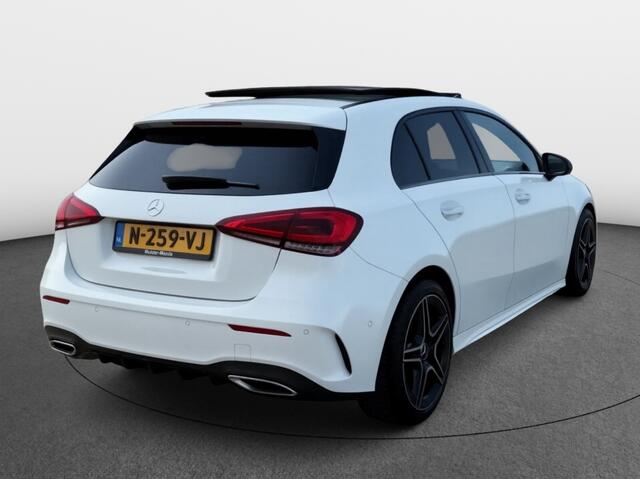 Mercedes-Benz A-KLASSE 180 Business Solution AMG | Night pakket | Panoramadak | Sfeerle